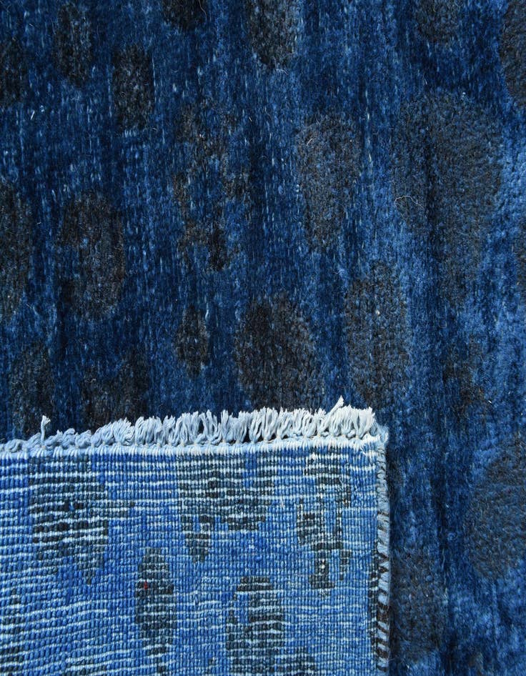 Detail image of  6' 3 x 9' 9  Hand Knotted Darya Wool Rug