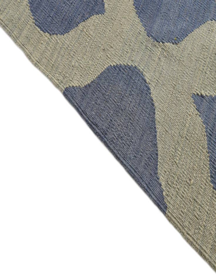 Detail image of  8' 3 x 10'  Hand Woven Kilim Modern Wool Rug