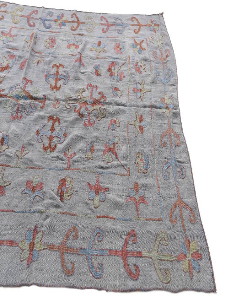 Detail image of  5' 5 x 6' 6  Hand Woven Kilim Suzani Wool Rug