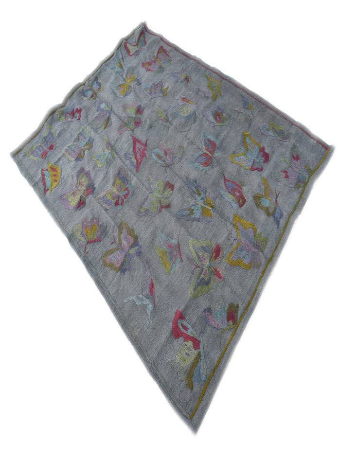 Detail image of  4' x 5' 7  Hand Woven Kilim Suzani Wool Rug