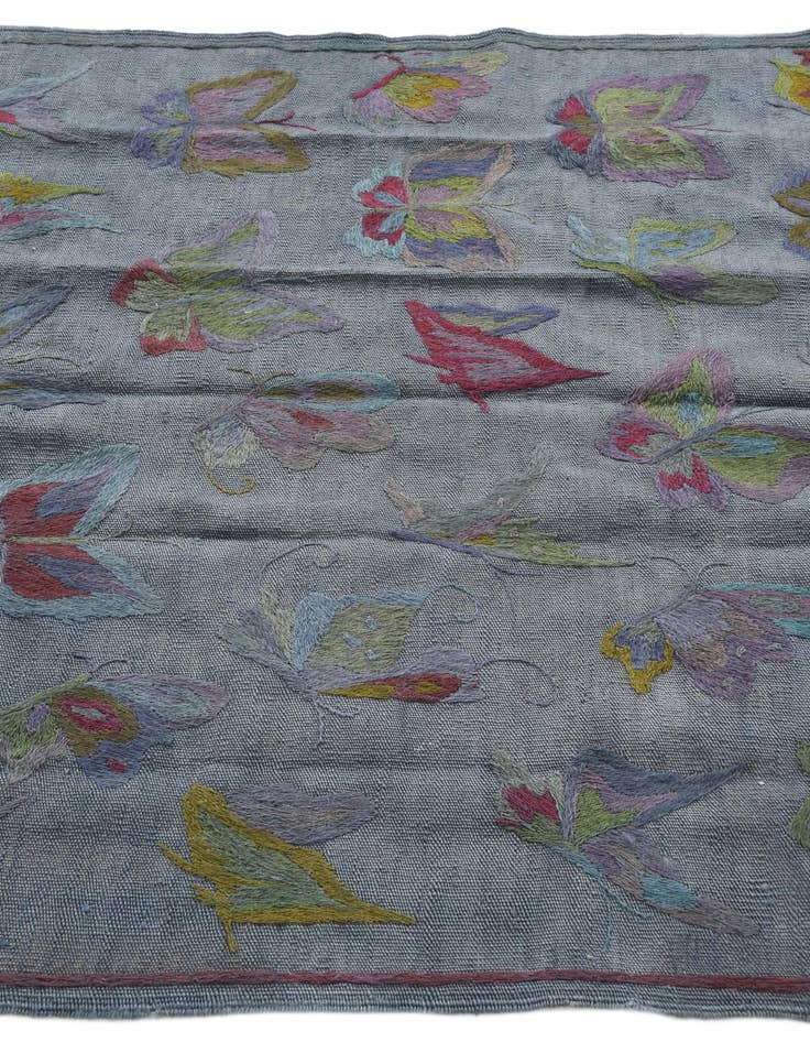 Detail image of  4' x 5' 7  Hand Woven Kilim Suzani Wool Rug