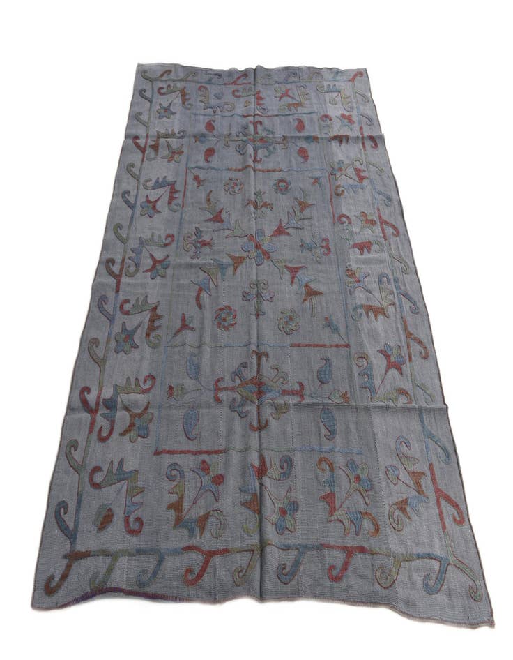 Detail image of  5' 7 x 7' 4  Hand Woven Kilim Suzani Wool Rug