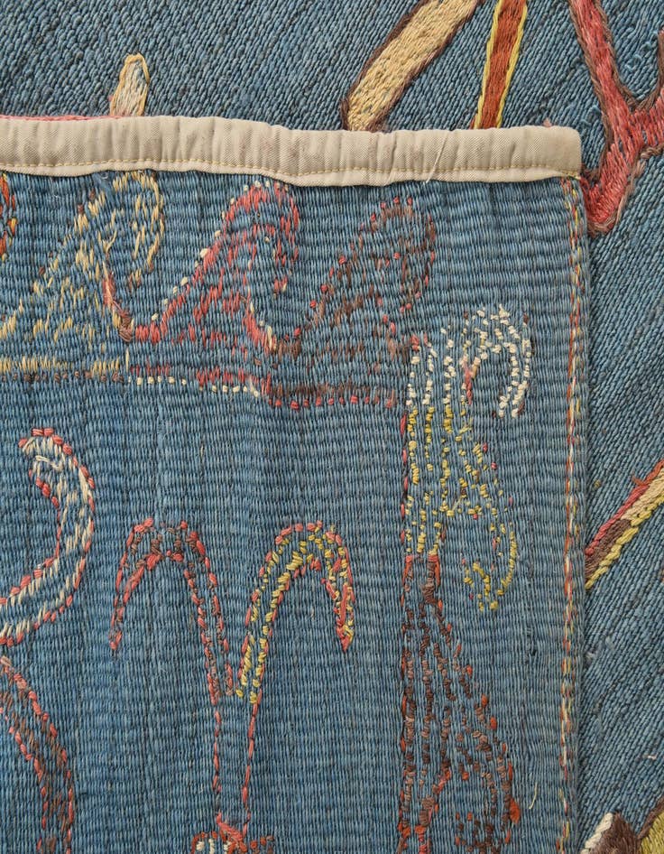 Detail image of  6' x 7' 6  Hand Woven Kilim Suzani Wool Rug