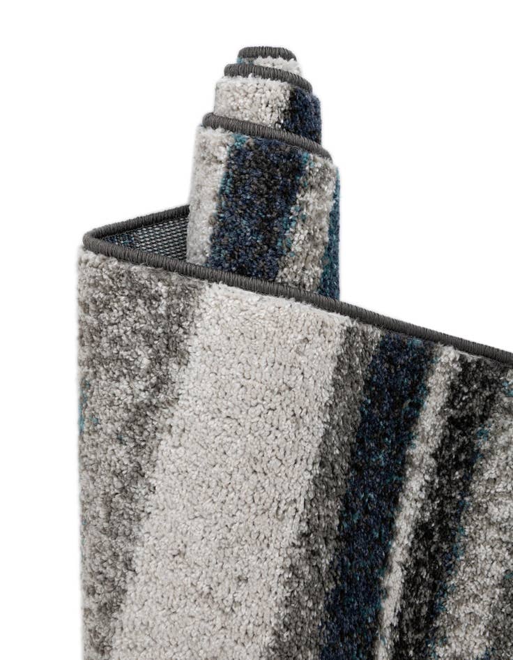 Detail image of  7' 10 x 7' 10 Equinox Round Rug