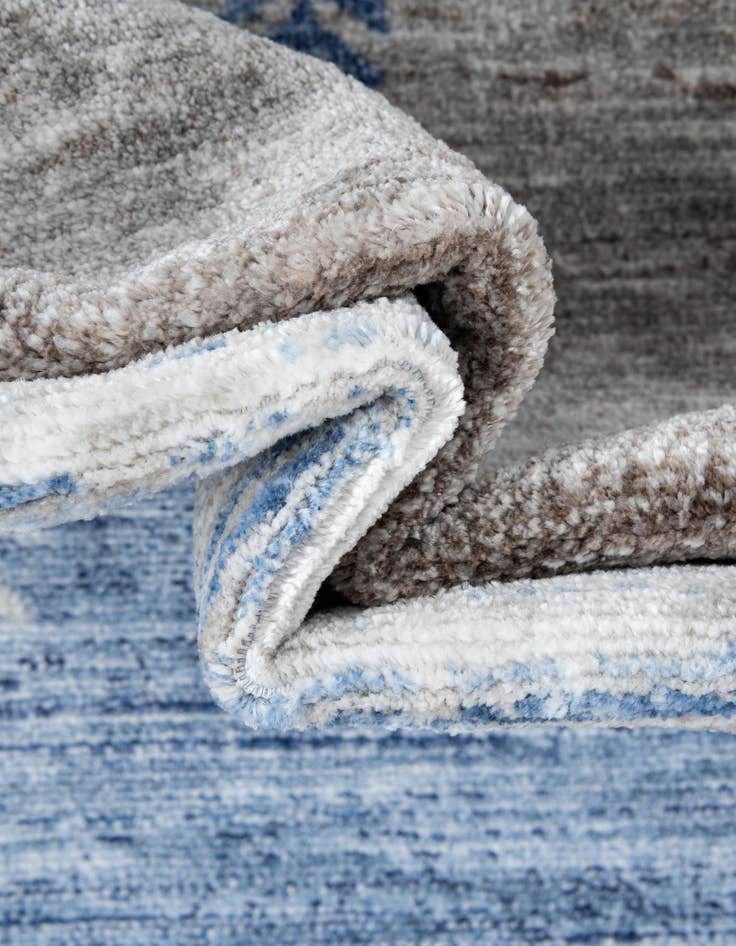 Detail image of  5' 3 x 5' 3 Gabbeh Round Rug