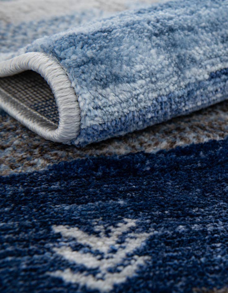 Detail image of  5' 3 x 5' 3 Gabbeh Round Rug