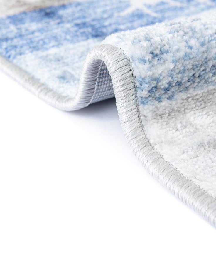 Detail image of  5' 3 x 5' 3 Gabbeh Round Rug