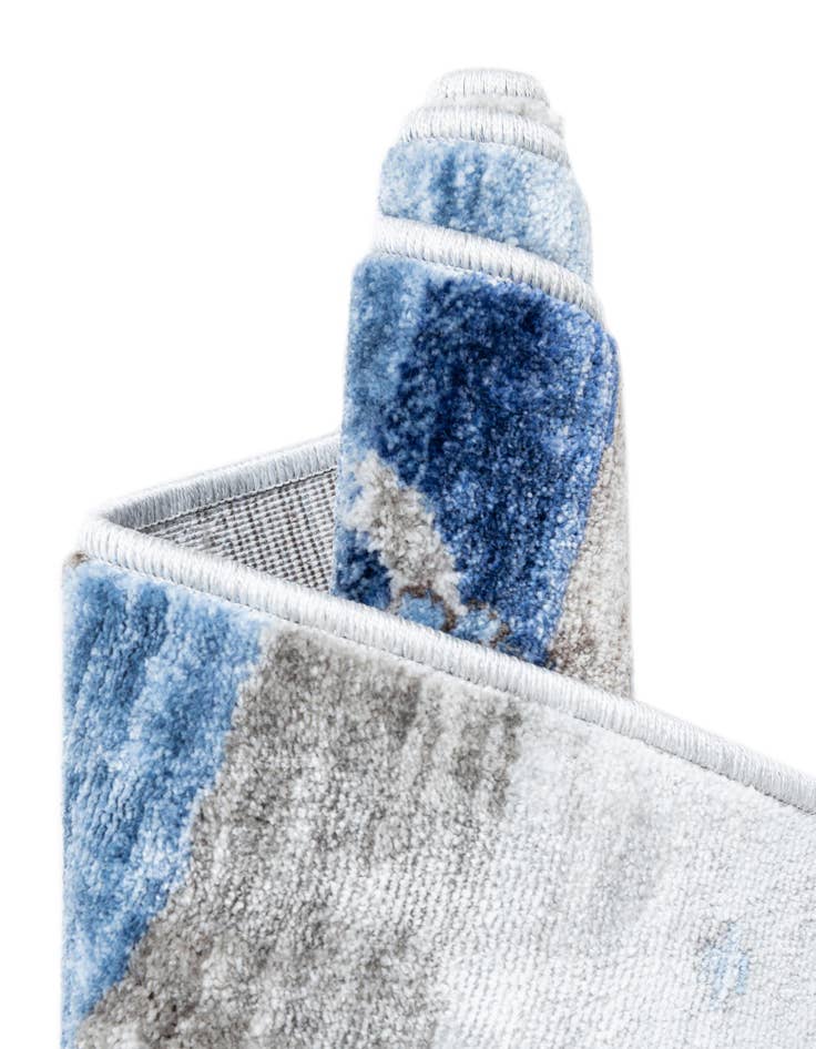 Detail image of  5' 3 x 5' 3 Gabbeh Round Rug