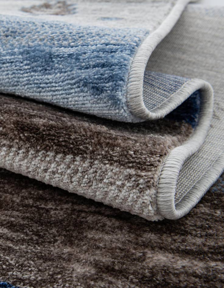 Detail image of  5' 3 x 5' 3 Gabbeh Round Rug