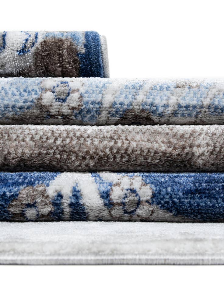 Detail image of  5' 3 x 5' 3 Gabbeh Round Rug