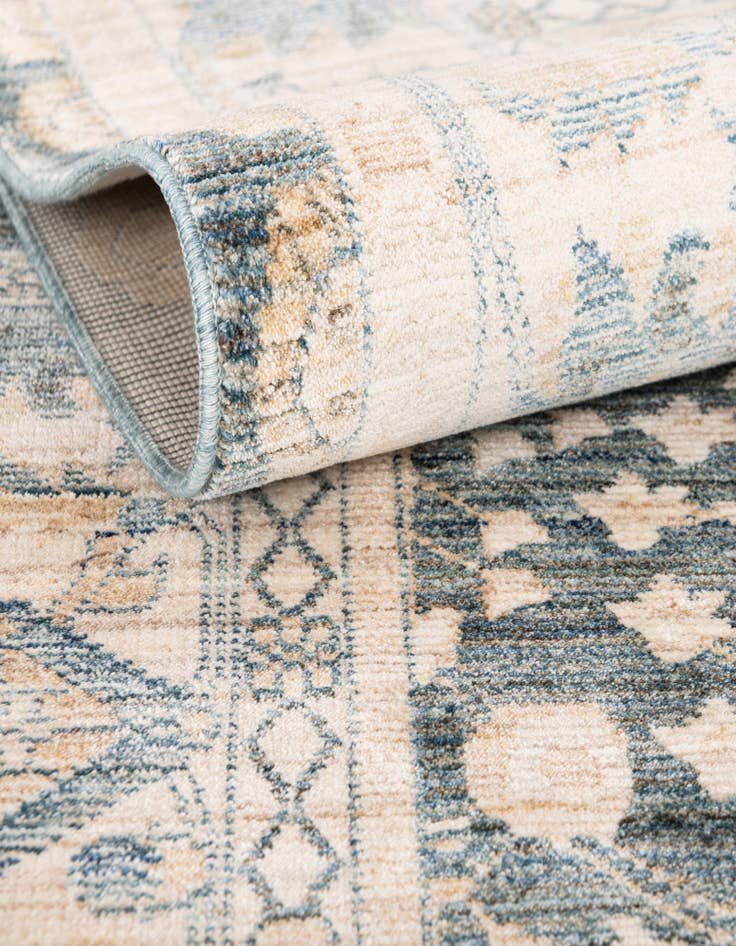 Detail image of  6' 7 x 9' 6 Noble Rug