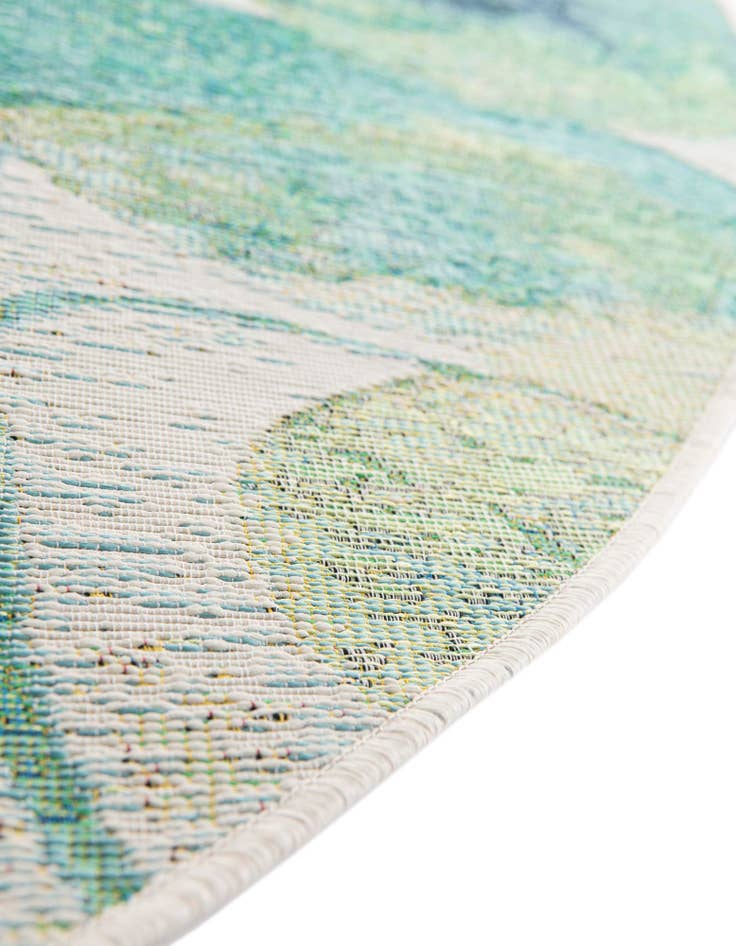 Detail image of  4' x 4'  Washable Botanical Indoor / Outdoor Round Rug