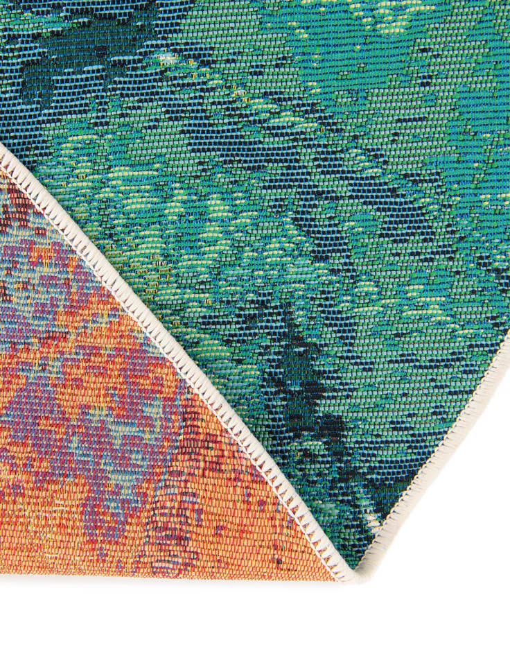 Detail image of  4' x 4'  Washable Botanical Indoor / Outdoor Round Rug