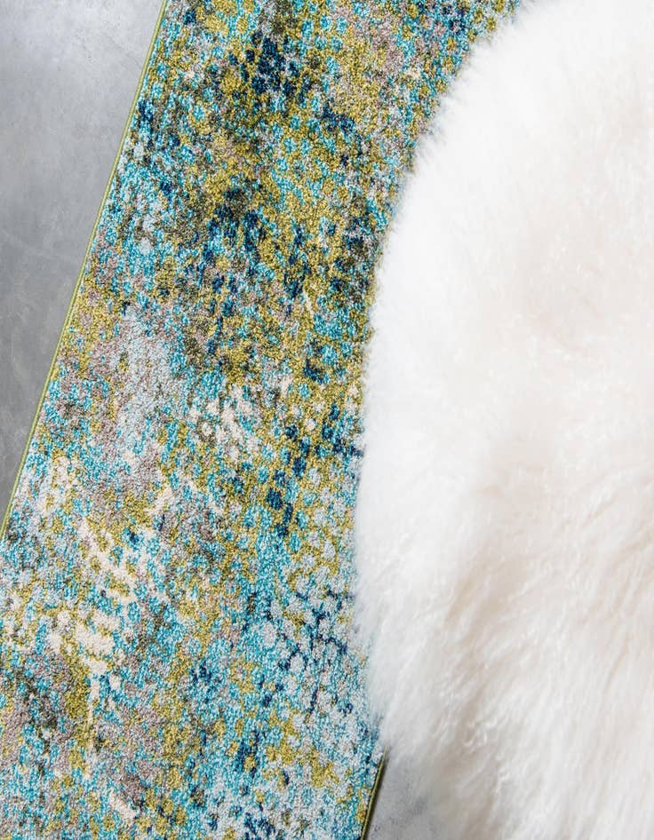 Detail image of  2' 7 x 10'  Washable Theia Runner Rug