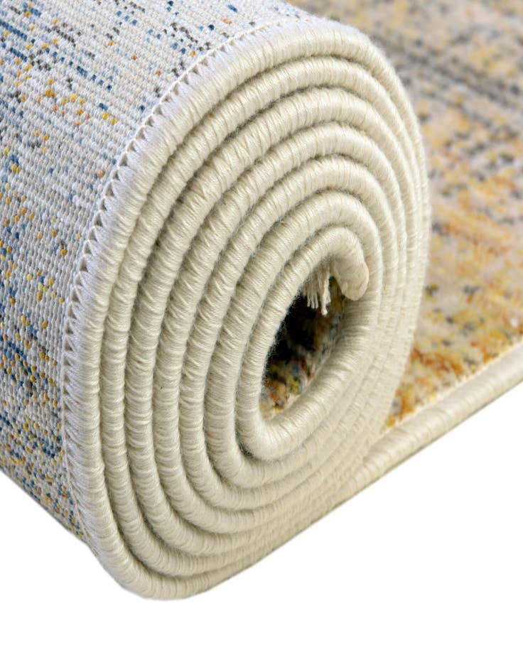 Detail image of  7' 10 x 7' 10 Deepa Octagon Rug