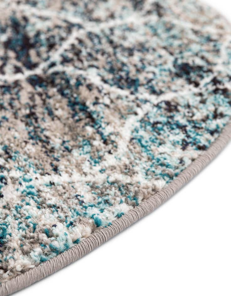 Detail image of  2' 7 x 4' Lattice Frieze Hearth Rug