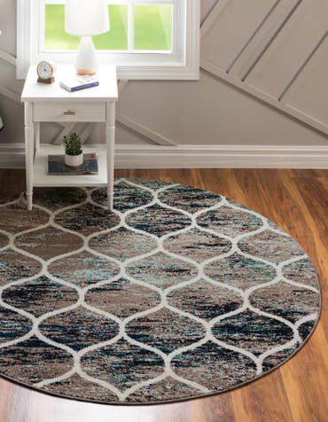  5' 3 x 5' 3 Lattice Frieze Round Rug