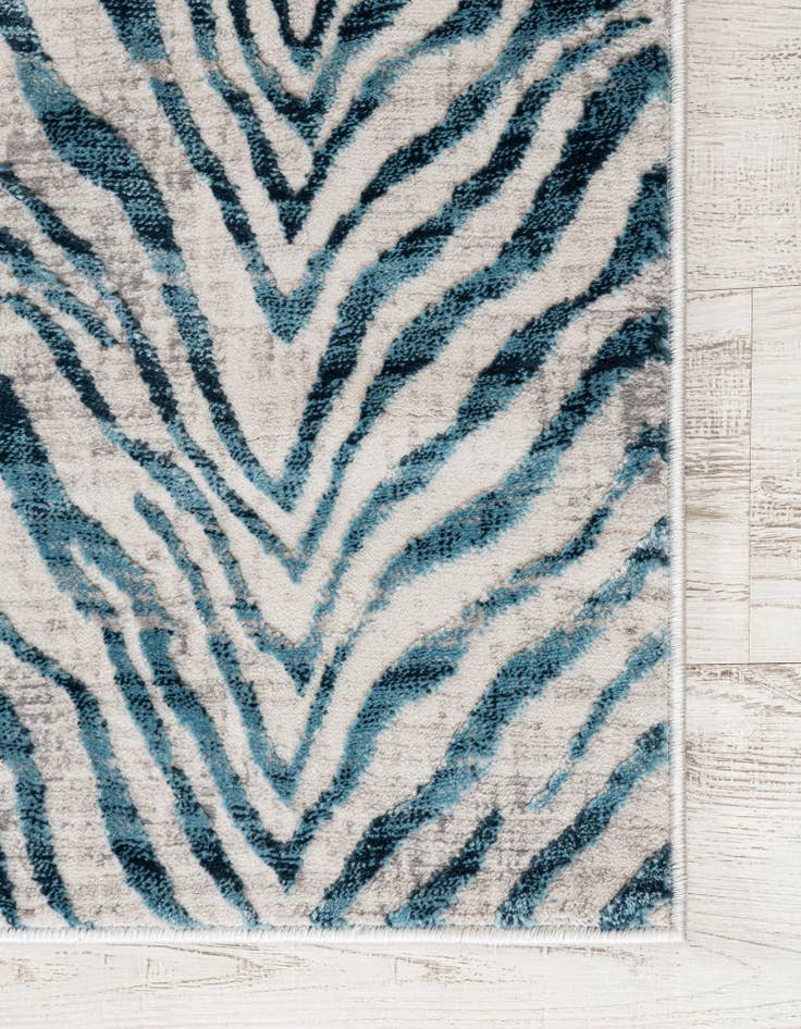 Detail image of  7' 10 x 7' 10 Finsbury Octagon Rug