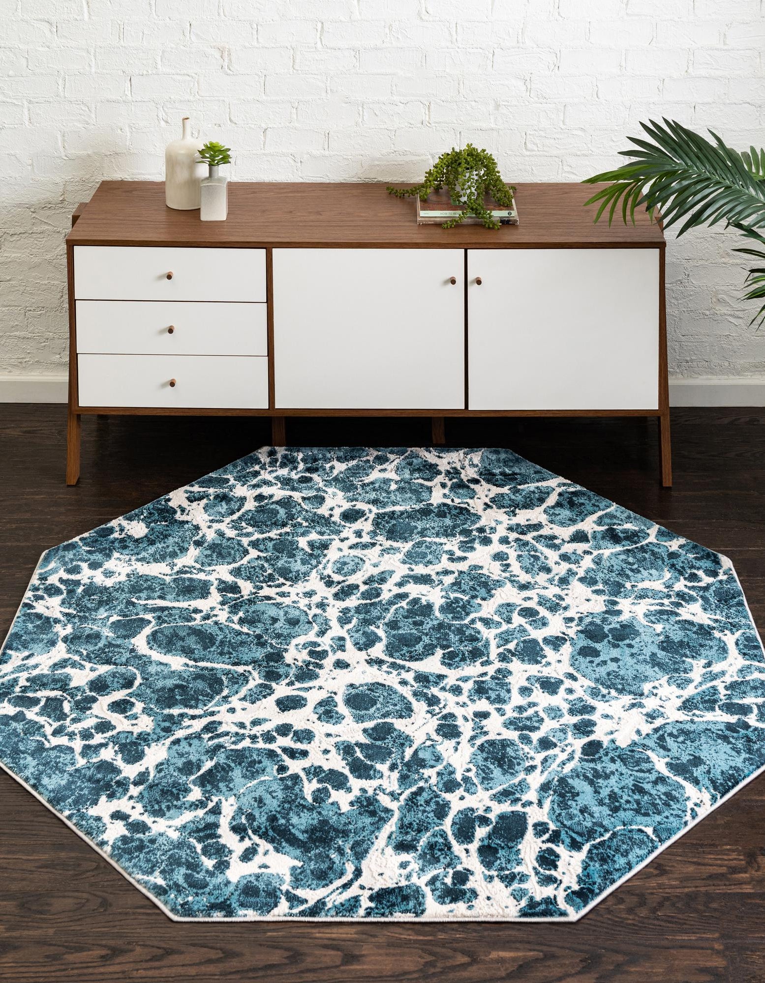 Blue 6' x 6' Oasis Octagon Rug | Rugs.com