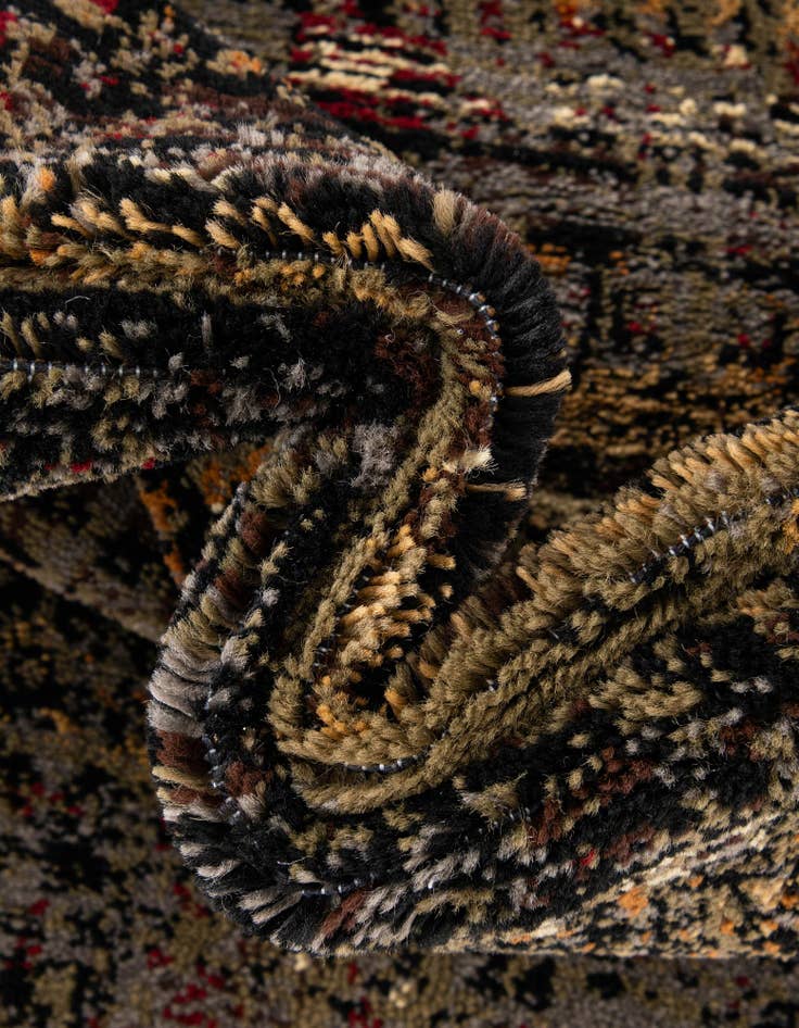 Detail image of  5' 3 x 5' 3 Saturn Octagon Rug