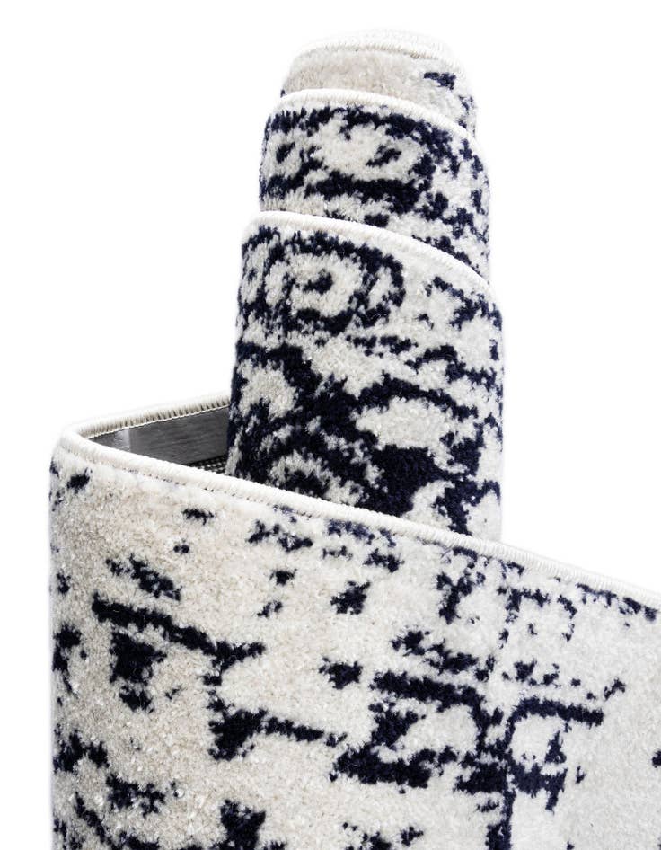 Detail image of  3' x 5' 3 Arlington Oval Rug