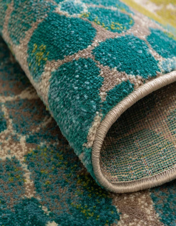 Detail image of  4' x 6' Azalea Oval Rug