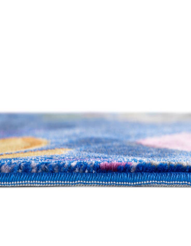 Detail image of  4' x 6' Blossom Oval Rug