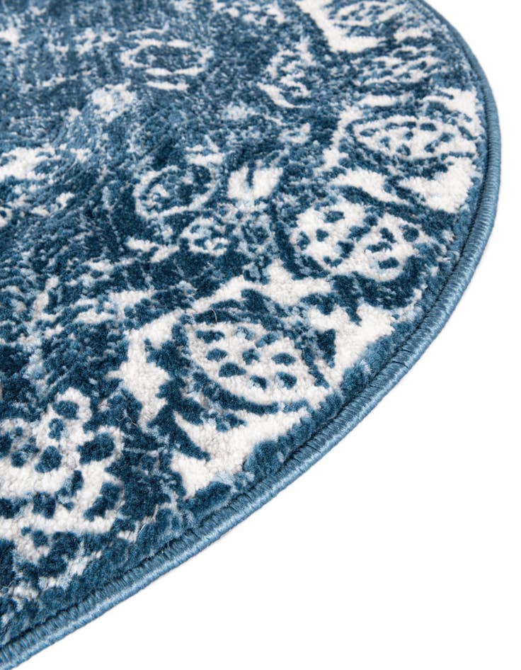 Detail image of  5' 3 x 8' Boston Oval Rug