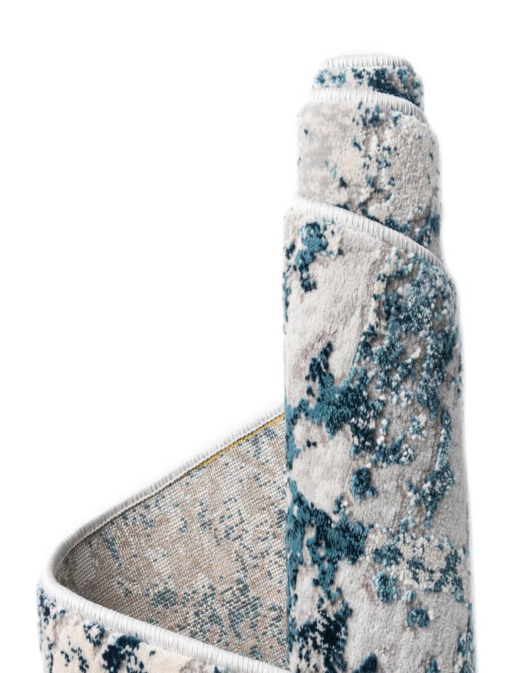 Detail image of  5' 3 x 8' Finsbury Oval Rug