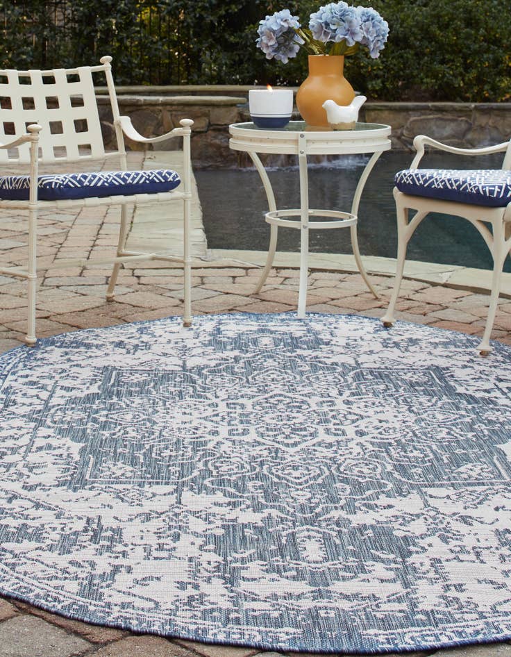 Detail image of  7' 10 x 10'  Washable Jill Zarin Dubai Indoor / Outdoor Oval Rug