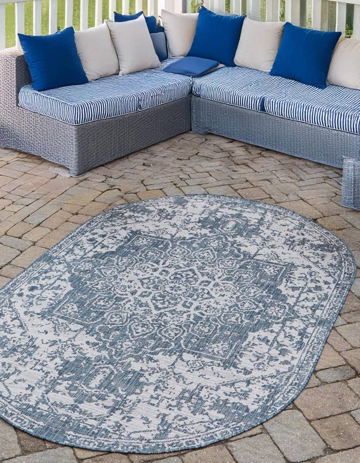 Detail image of  7' 10 x 10'  Washable Jill Zarin Dubai Indoor / Outdoor Oval Rug
