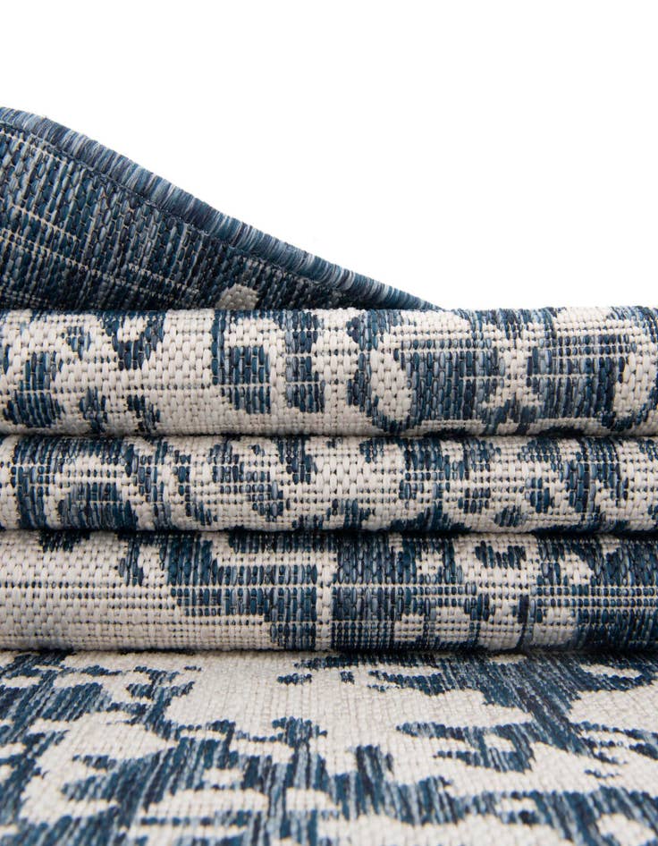 Detail image of  7' 10 x 10'  Washable Jill Zarin Dubai Indoor / Outdoor Oval Rug