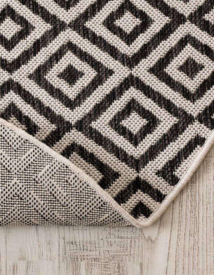 Detail image of  7' 10 x 10'  Washable Jill Zarin Costa Rica Indoor / Outdoor Oval Rug