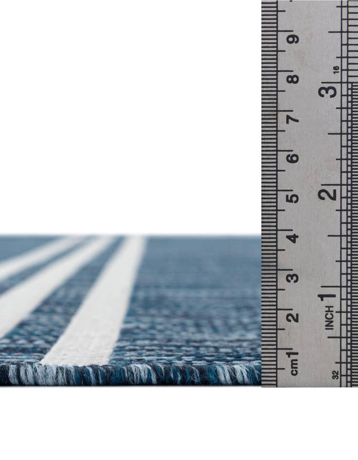 Detail image of  7' 10 x 10'  Washable Jill Zarin Anguilla Indoor / Outdoor Oval Rug