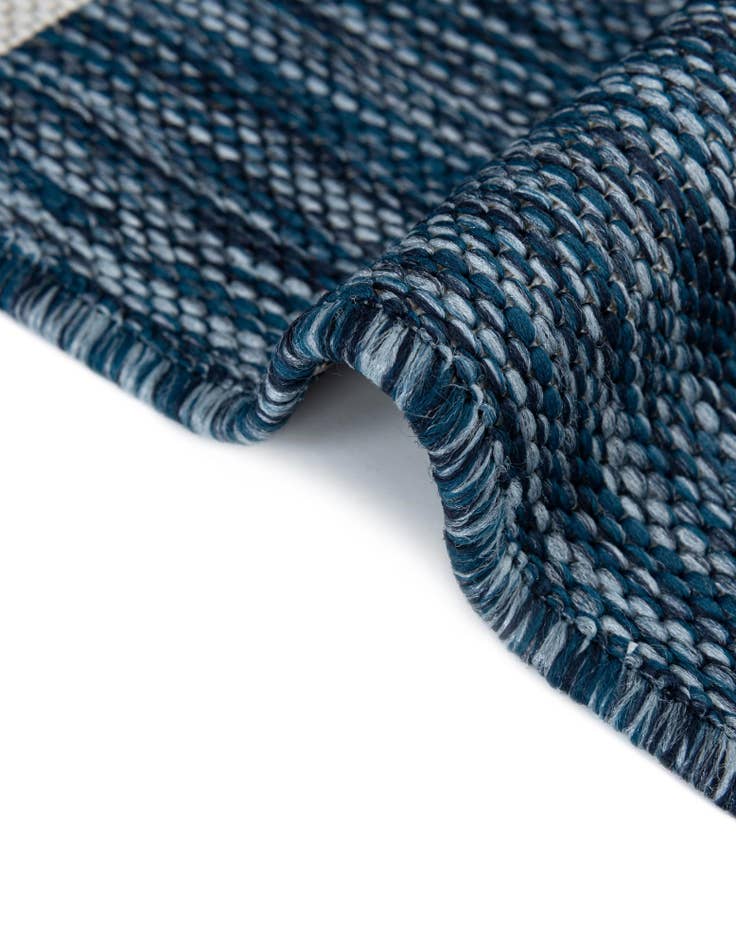 Detail image of  7' 10 x 10'  Washable Jill Zarin Anguilla Indoor / Outdoor Oval Rug