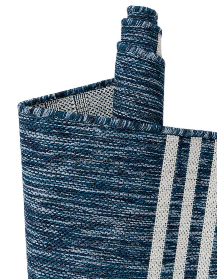 Detail image of  7' 10 x 10'  Washable Jill Zarin Anguilla Indoor / Outdoor Oval Rug