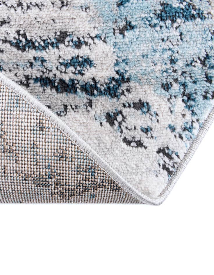 Detail image of  5' 3 x 8' Leipzig Oval Rug