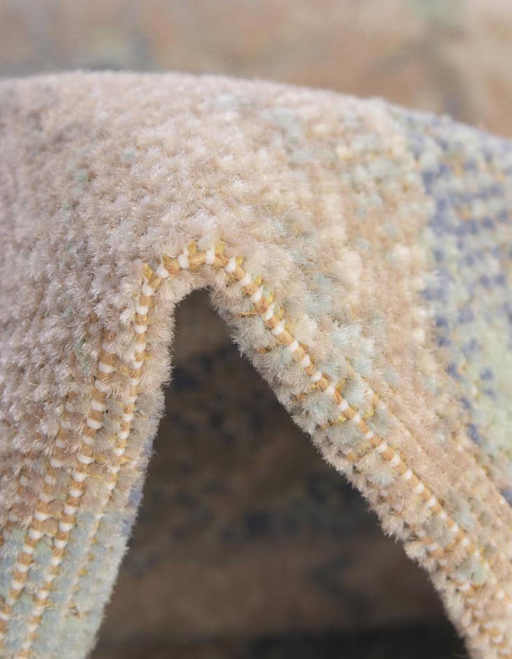 Detail image of  8' x 10' Lotus Oval Rug