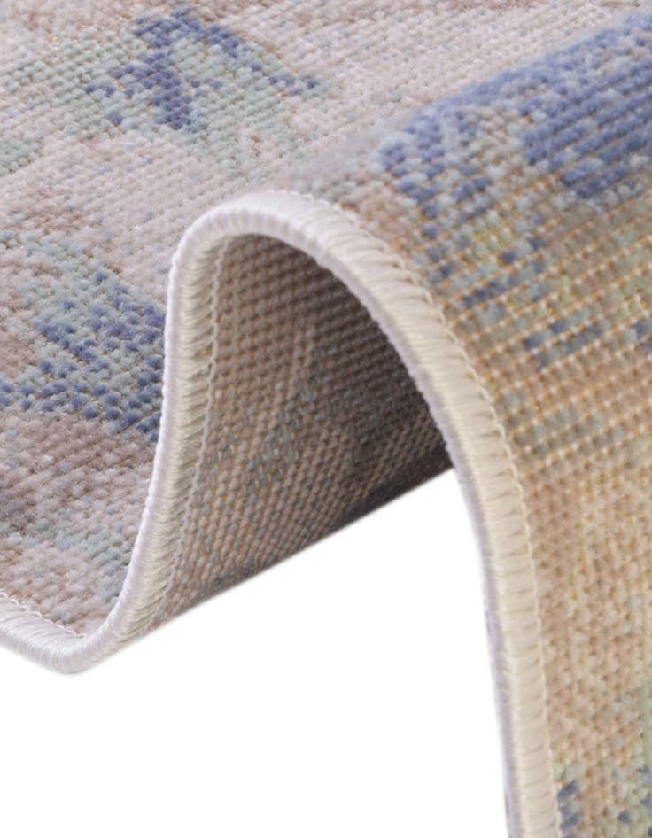 Detail image of  8' x 10' Lotus Oval Rug