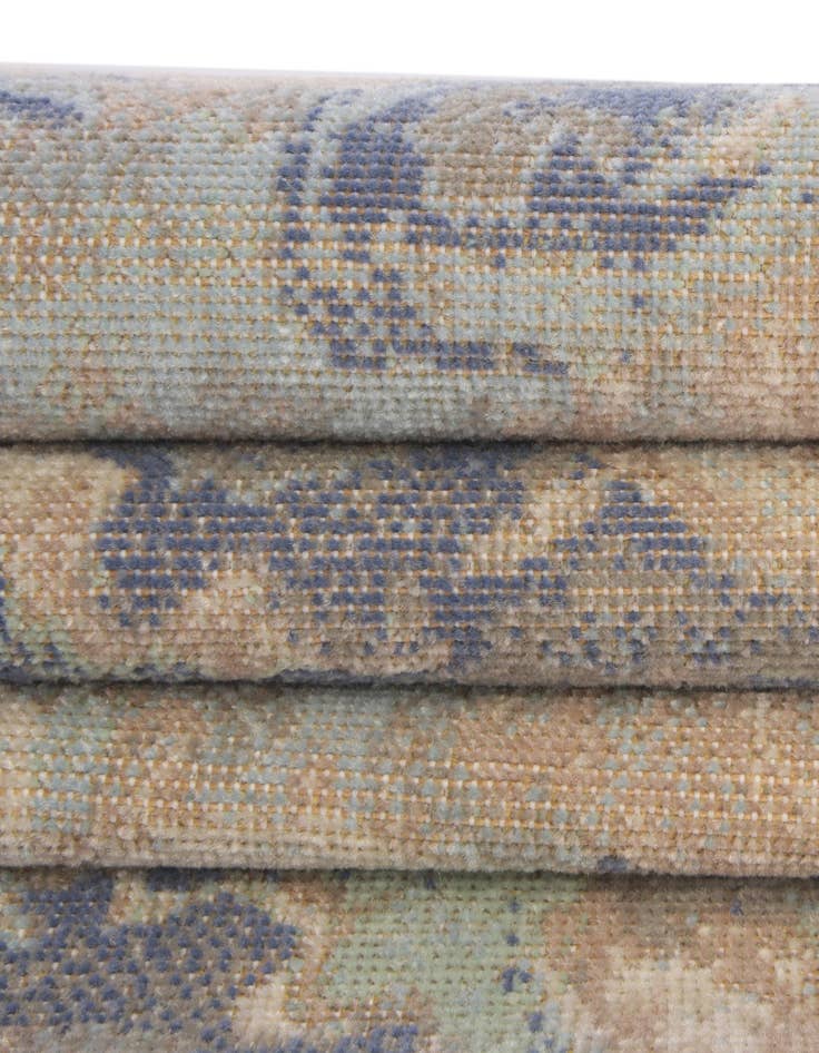 Detail image of  8' x 10' Lotus Oval Rug