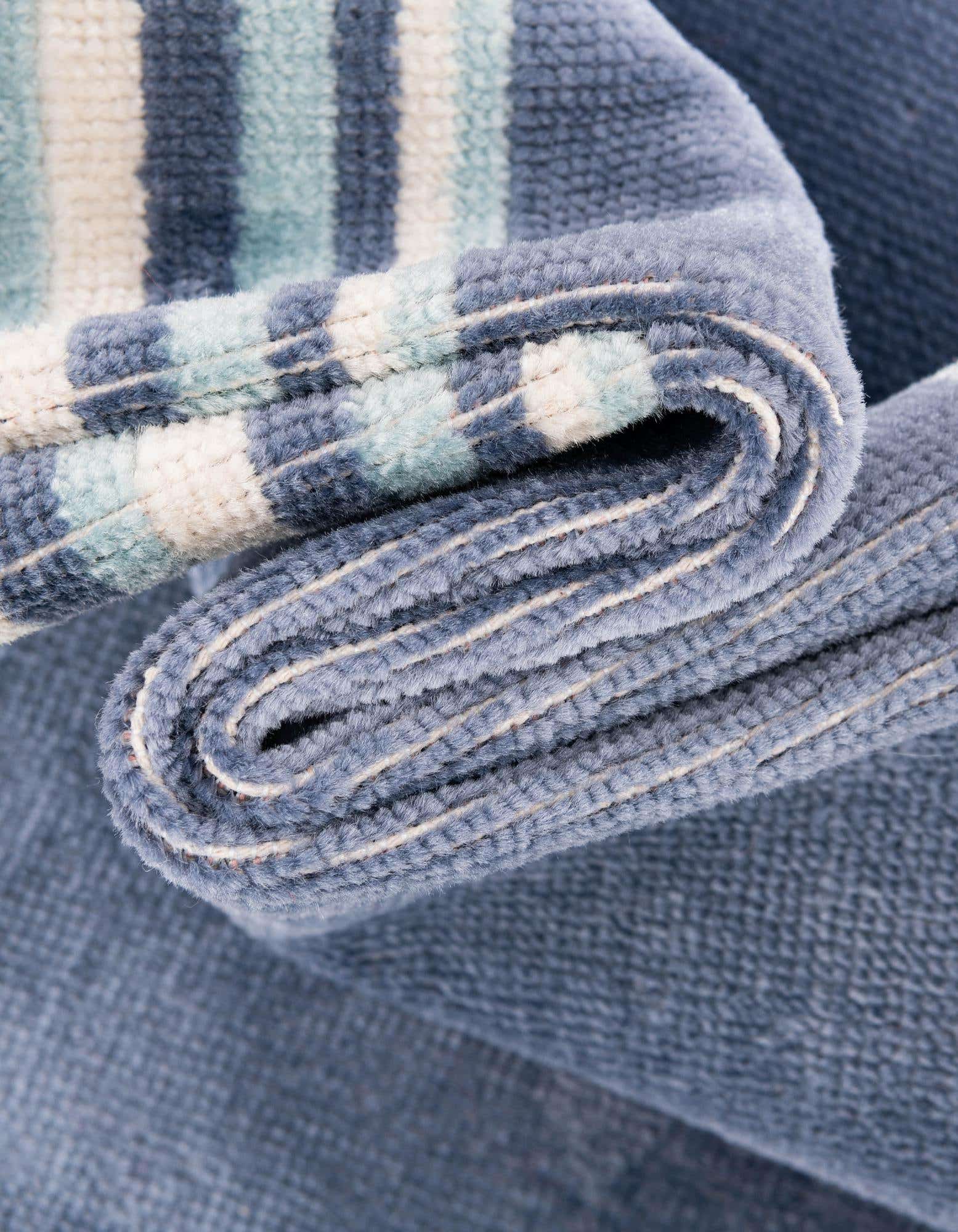 Primary image  4' 1 x 6' 1 Lotus Oval Rug