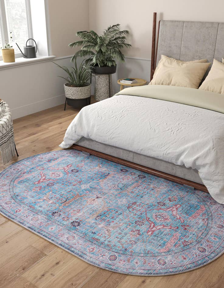 Detail image of  4' x 6'  Washable Maahru Oval Rug