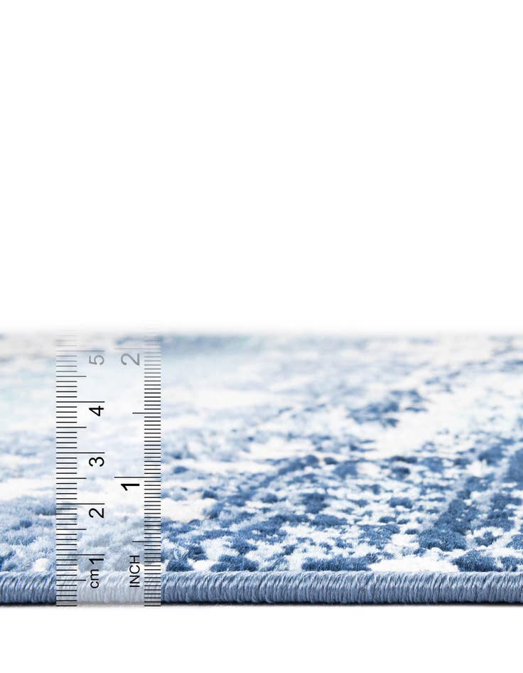 Detail image of  3' 7 x 5' 3 Malibu Oval Rug