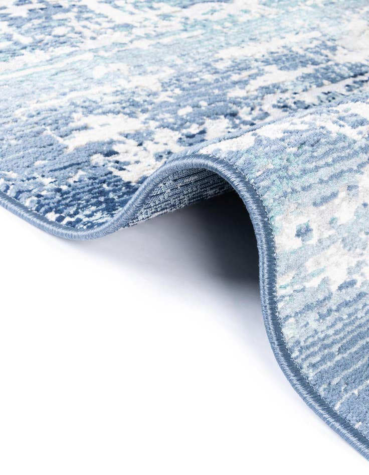 Detail image of  3' 7 x 5' 3 Malibu Oval Rug