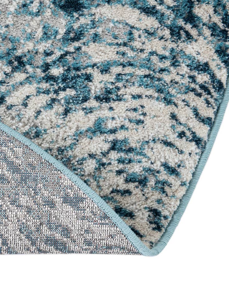 Detail image of  8' x 10' Oasis Oval Rug