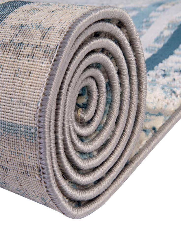 Detail image of  8' x 10' Oasis Oval Rug