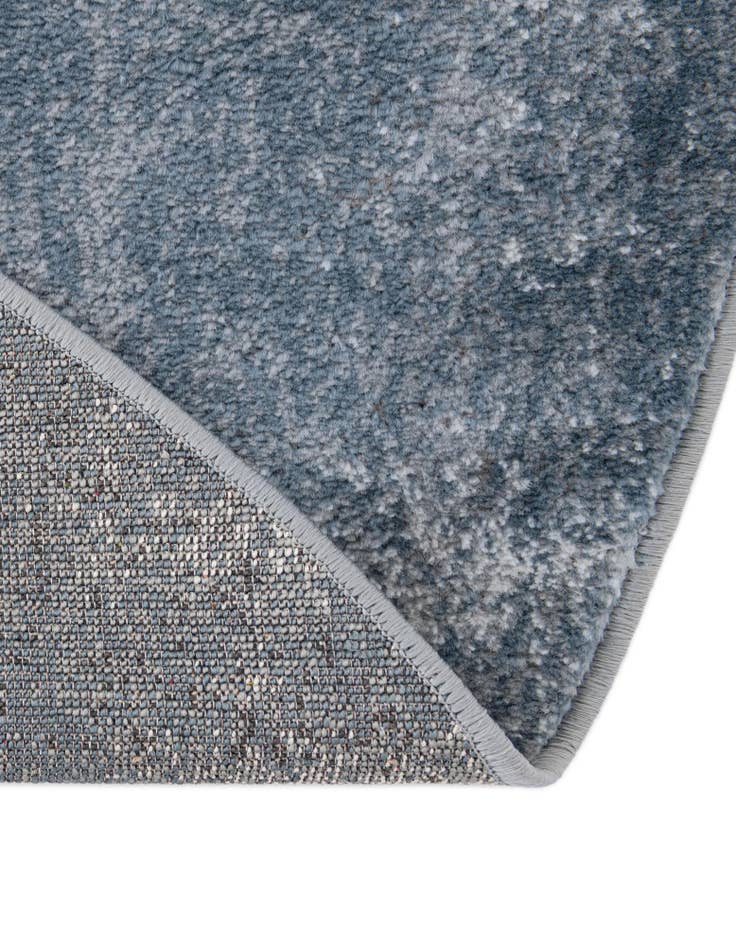 Detail image of  5' 3 x 8' Oregon Oval Rug