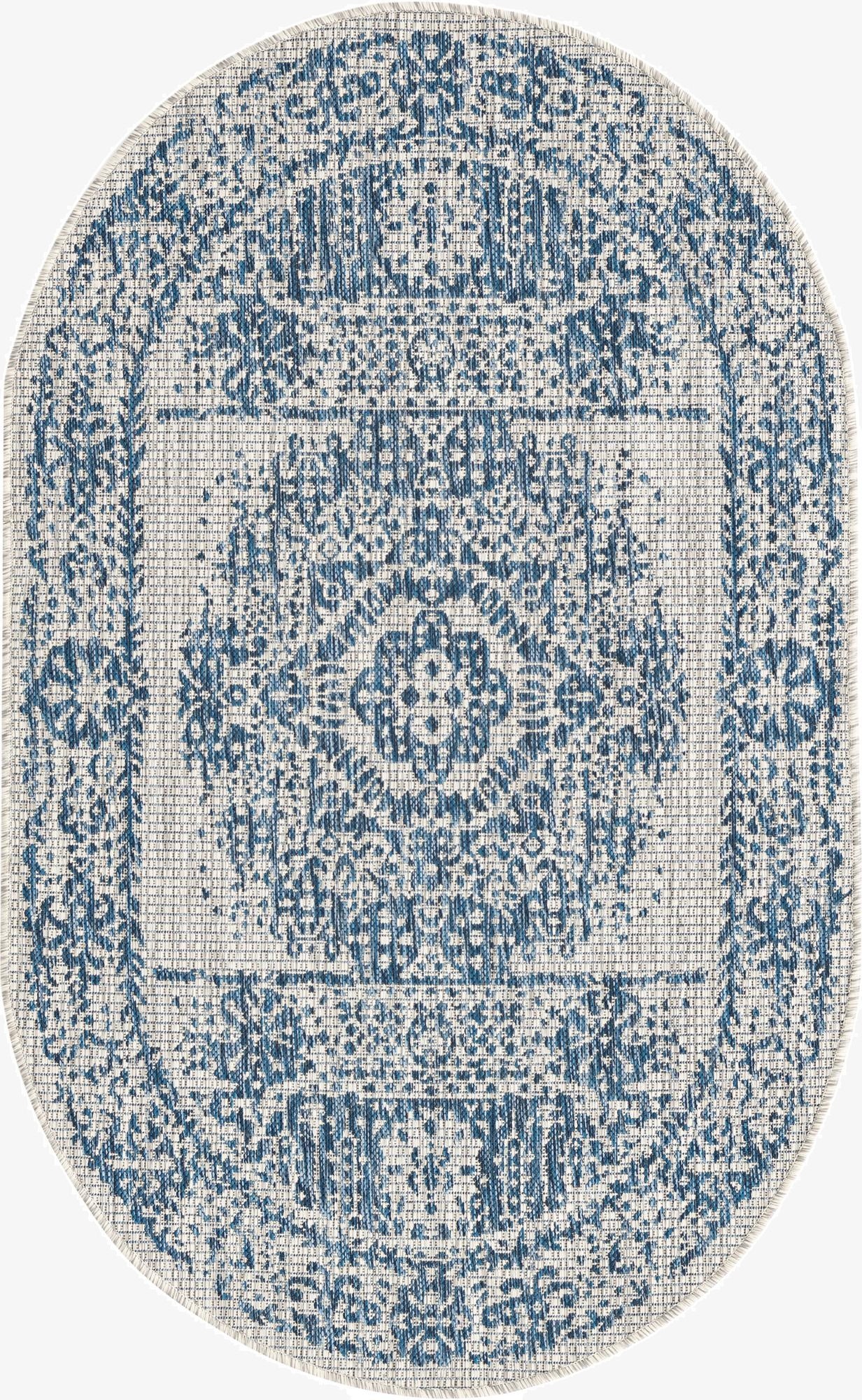  3' x 5' 3  Washable Traditional Indoor / Outdoor Oval Rug