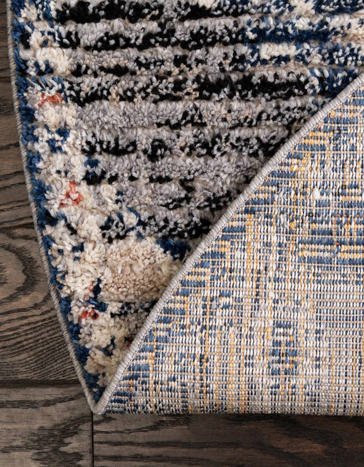 Detail image of  4' x 6' Tucson Oval Rug