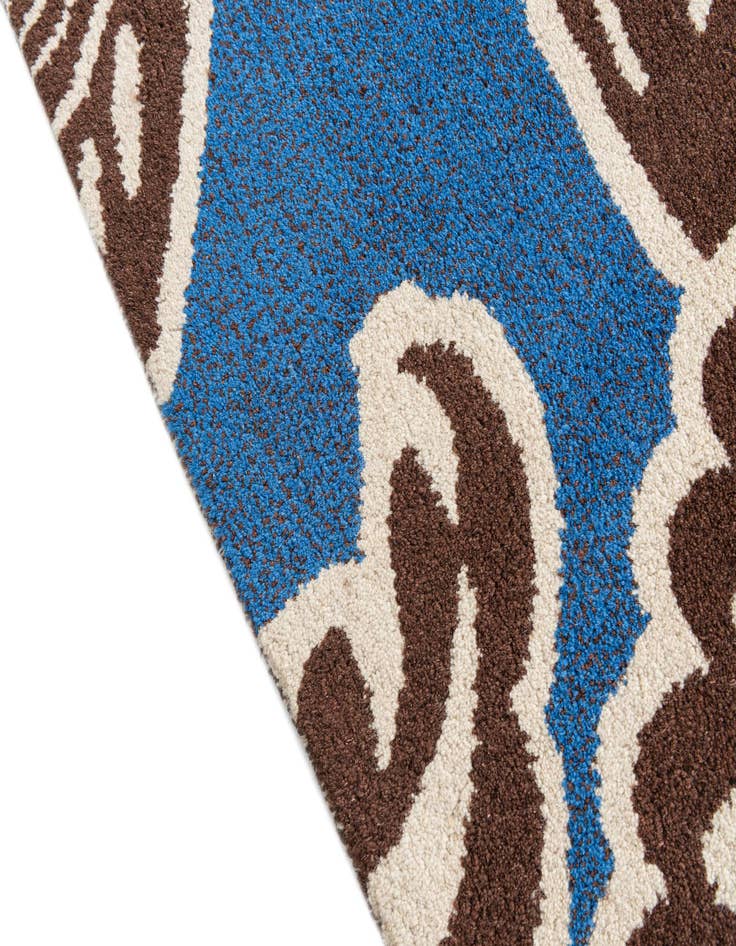 Detail image of  4' 8 x 7' 4 Agra Rug